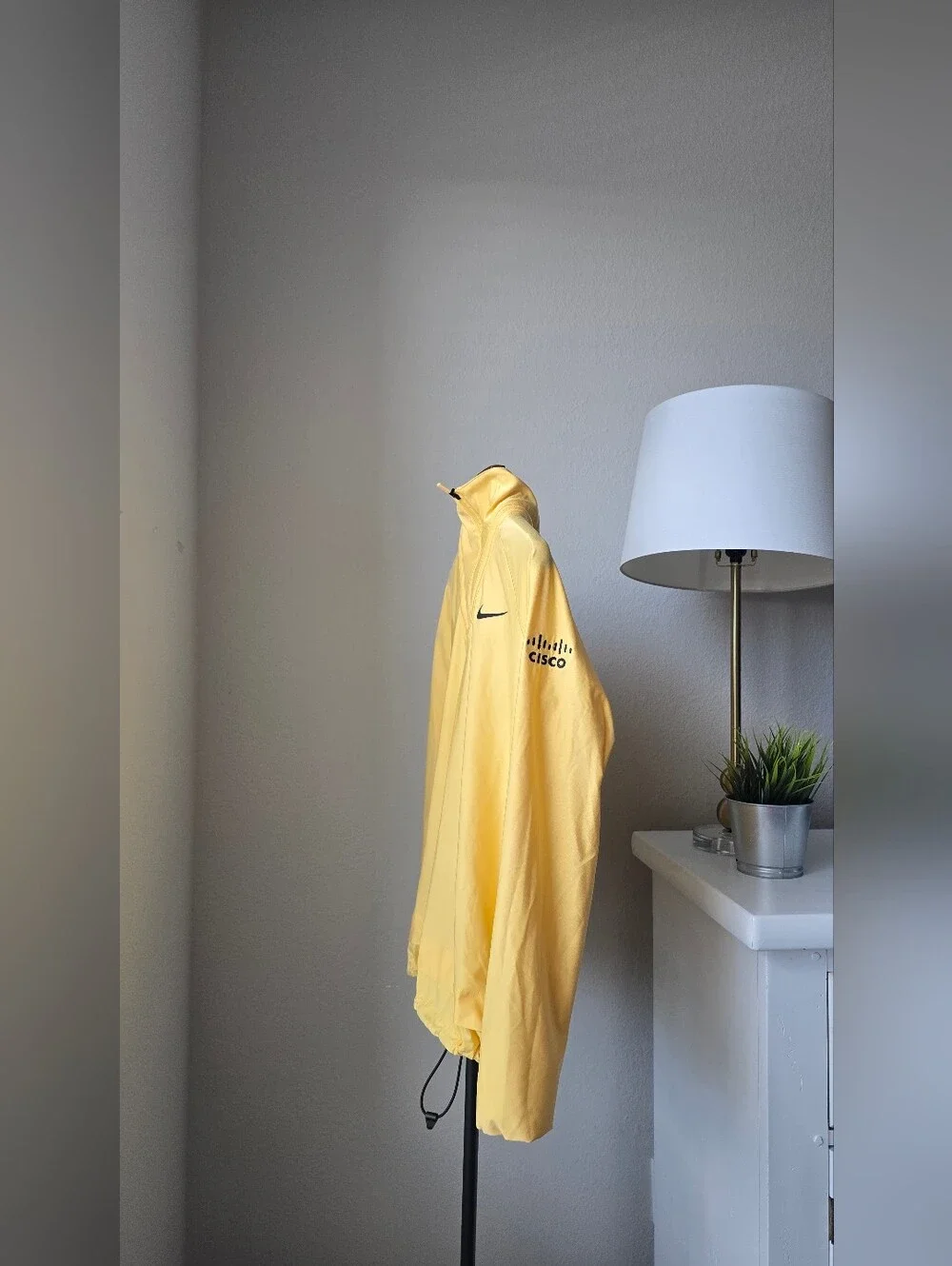 Nike Dri-FIT ADV Women's L Yellow 1/2 Zip Pullover Jacket Hooded Running